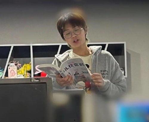 刘磊和小乐爆料视频大全,精彩瞬间全收录